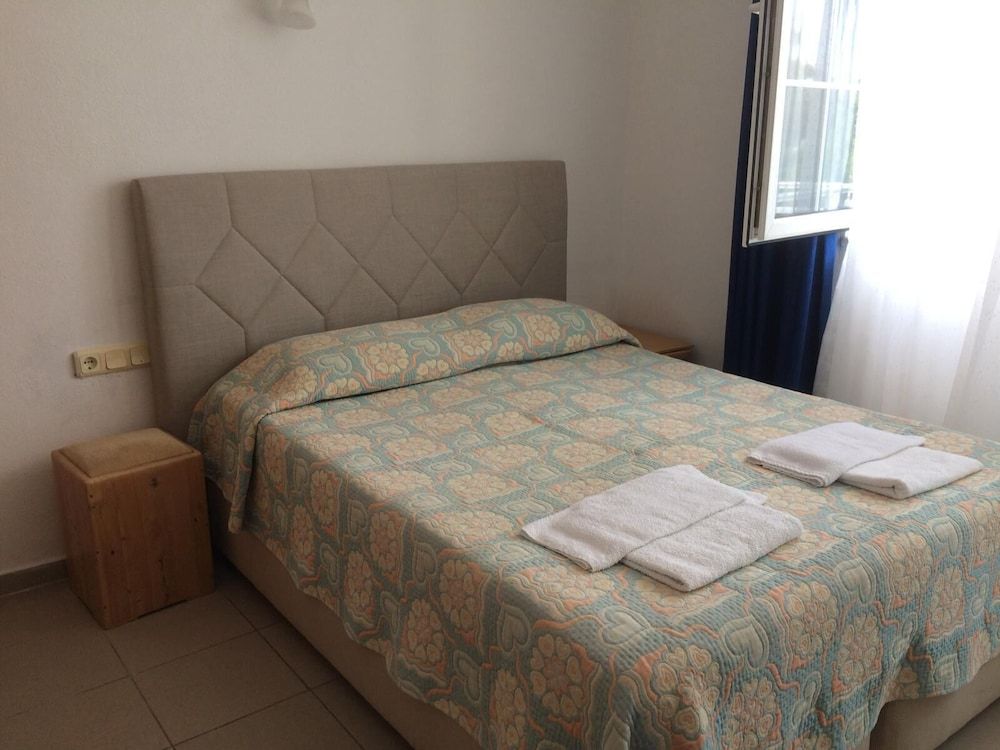 Tugay Hotel Standard Double Room 3
