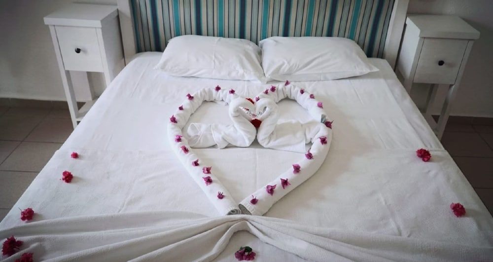 Gümbet Cove Hotel Standard Room, 1 Bedroom, Pool View, Beachfront 10