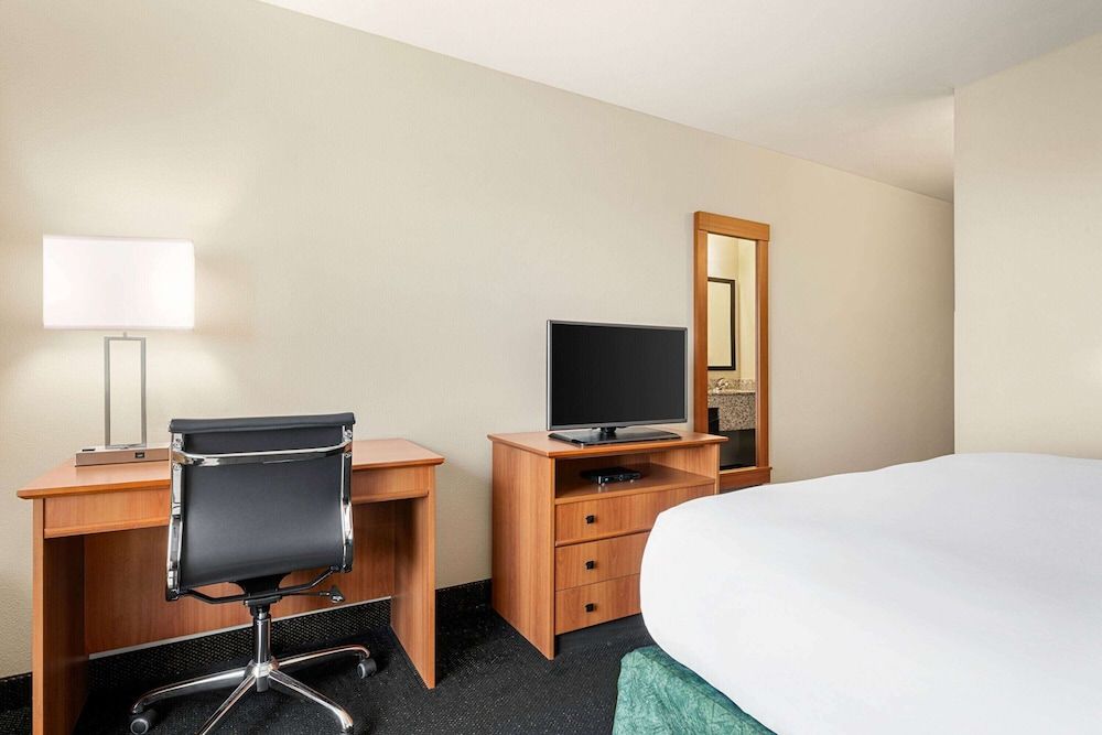 Room, 1 Queen Bed, Non Smoking