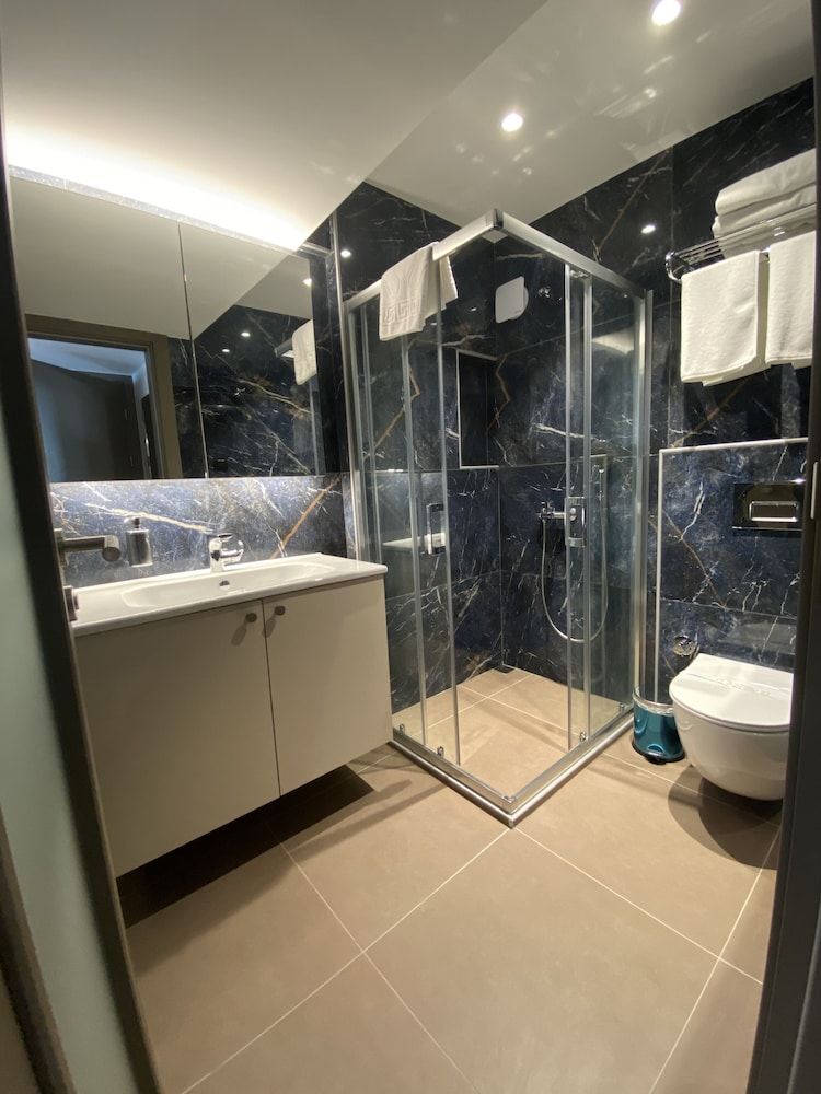 Senyildiz Hotel Standard Triple Room, Sea View 4