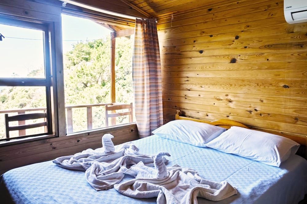 Fullmoon Camping Deluxe Double Room, Sea View 4