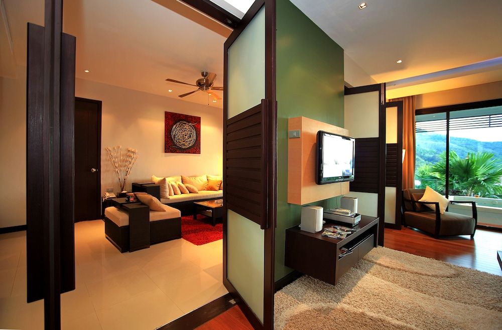 Wyndham Sea Pearl Resort Phuket Suite, 1 Bedroom 7