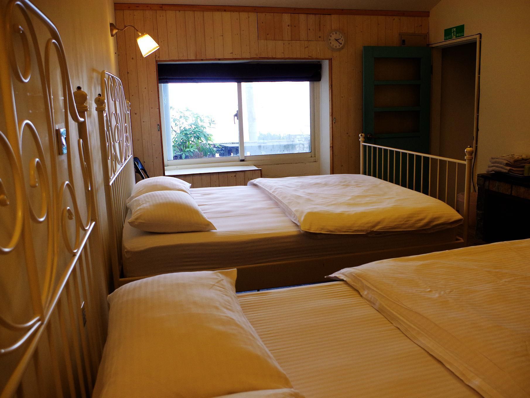 Sunnyrain Bed and Breakfast Family Room 2