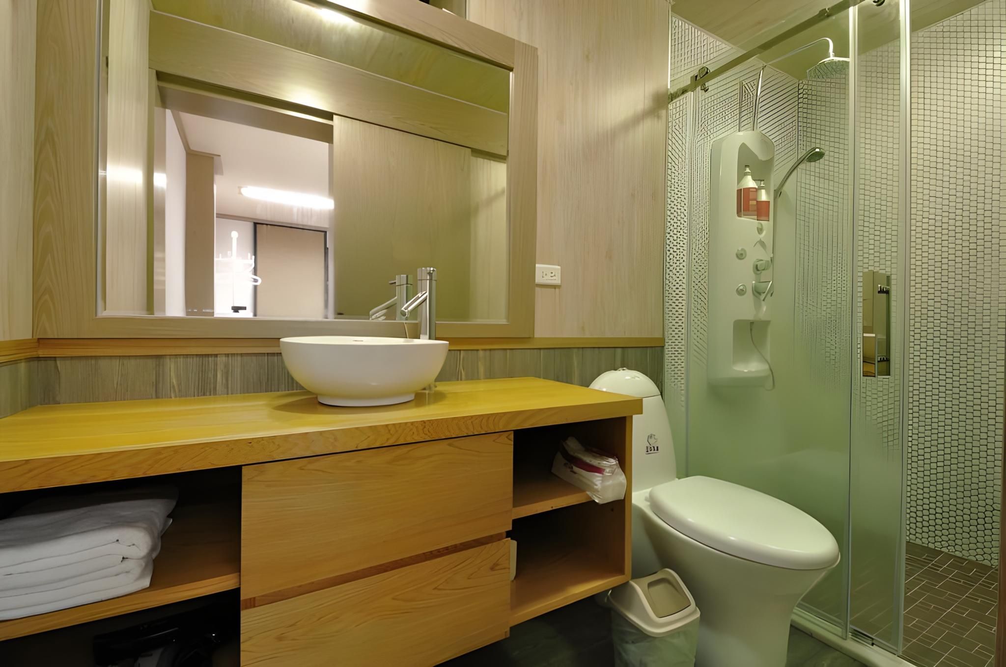 Sunnyrain Bed and Breakfast Standard Double Room with Sea View 3