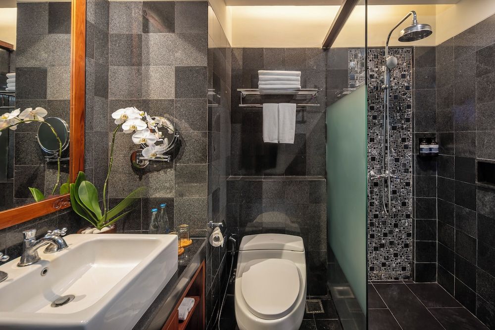 Kuta Seaview Beach Resort Deluxe Room 4