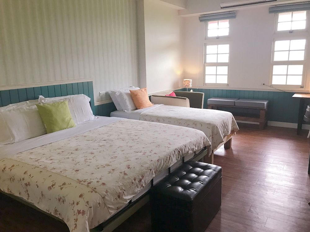 MiCarro B&B Signature Triple Room 6