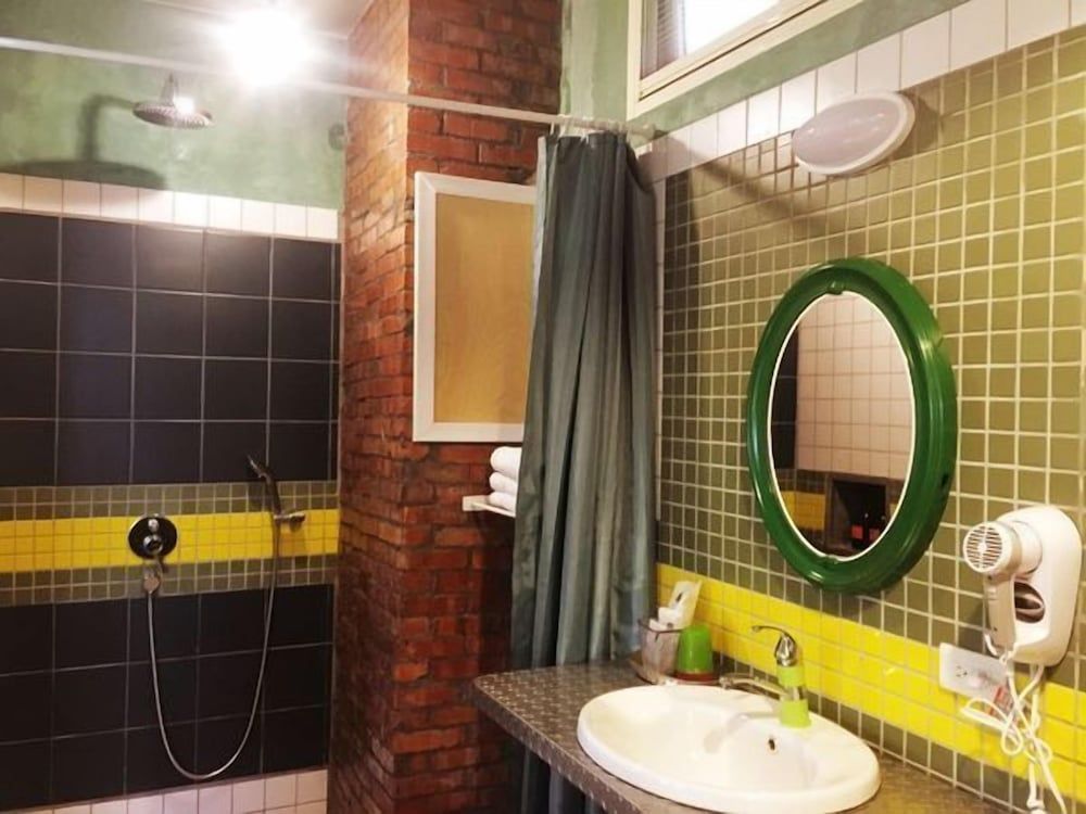 MiCarro B&B Signature Triple Room 10