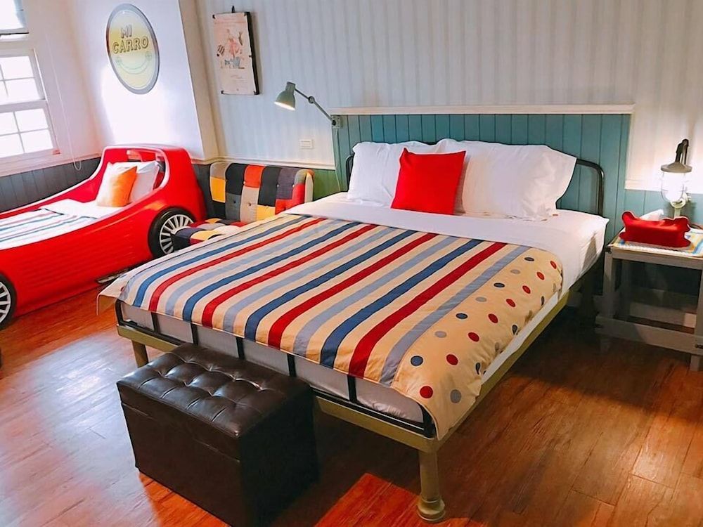 MiCarro B&B Signature Triple Room 3