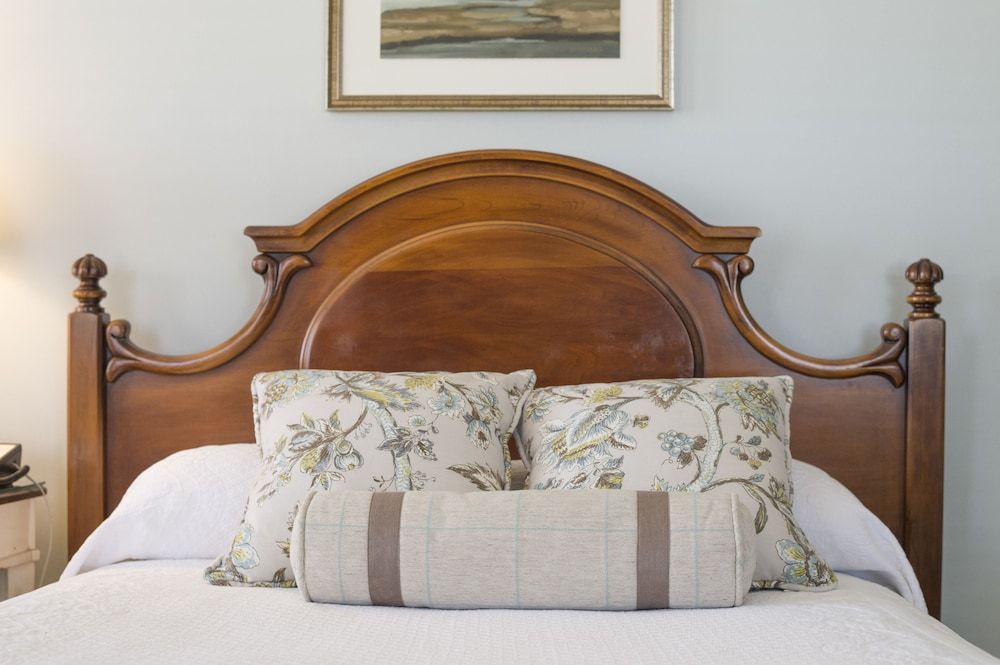 Fulton Lane Inn Standard Room, 1 King Bed 3