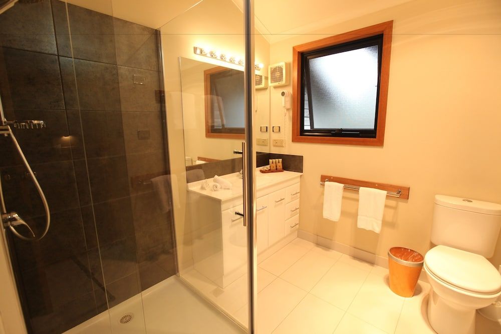 Freycinet Lodge One Room Cabin 6