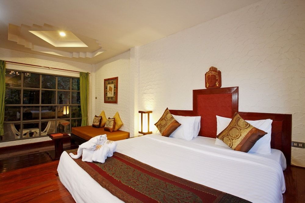 Bungalow Deluxe with Garden View