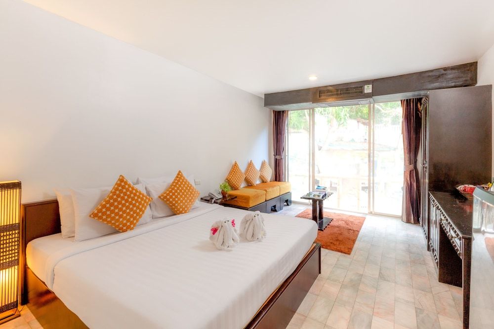 undefined Club Bamboo Boutique Patong Beach Resort 5