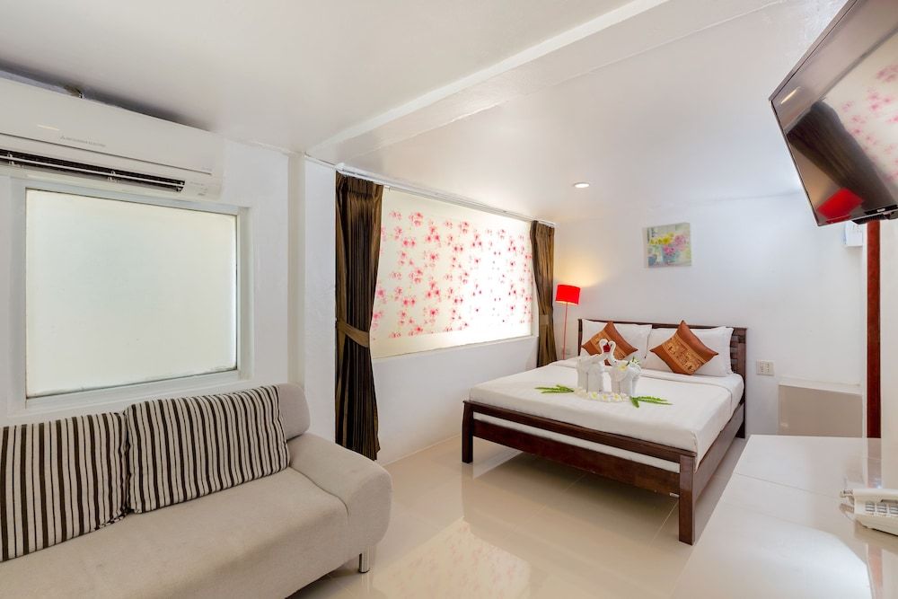 Superior Room (No View)