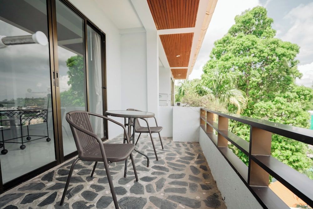 Club Bamboo Boutique Patong Beach Resort Penthouse Suite with City View 5