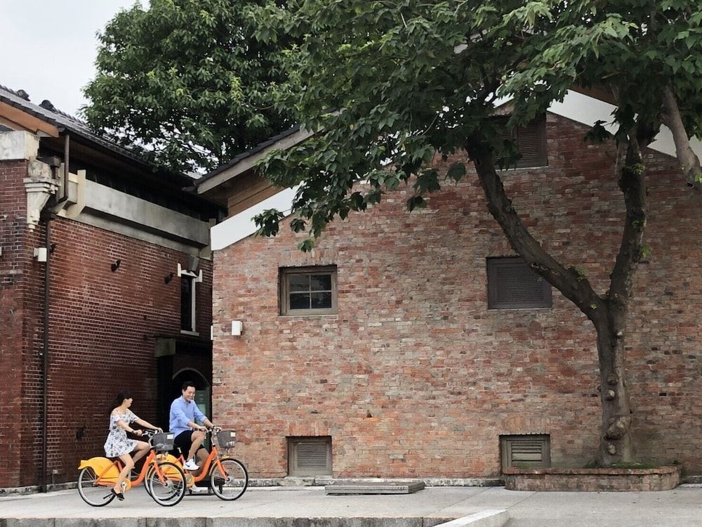 undefined Cosmos Hotel Huashan Town 6