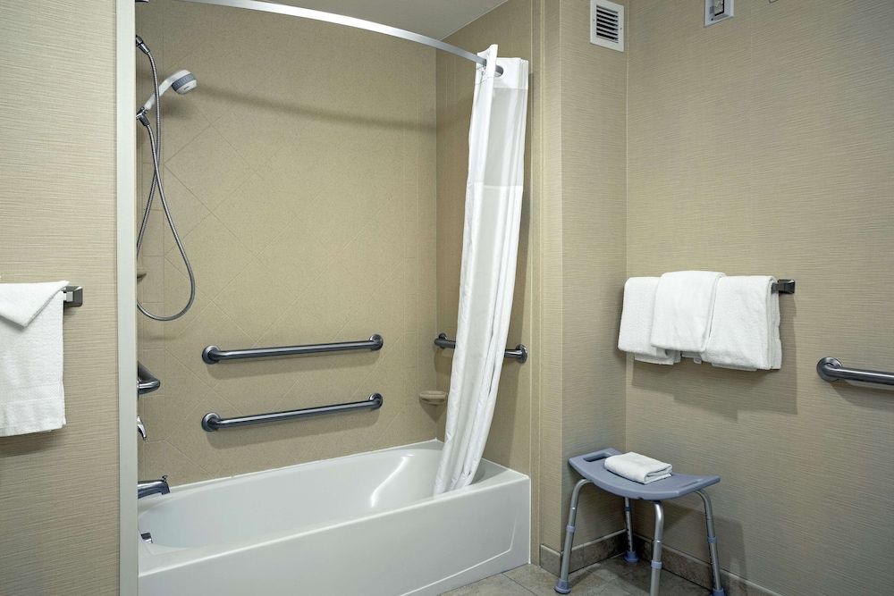 One King Bed, Non-Smoking, Accessible