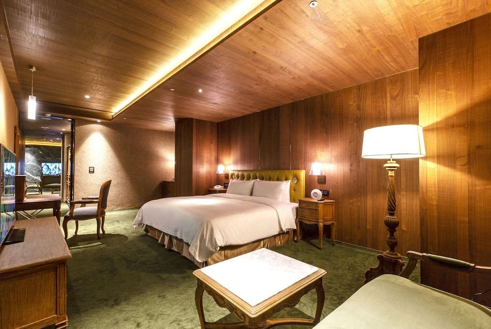 Inhouse Hotel Grand Premium Suite 2