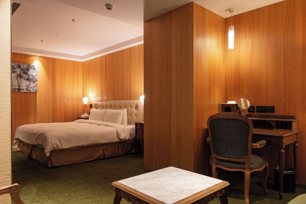 Inhouse Hotel Grand Elite Double Room