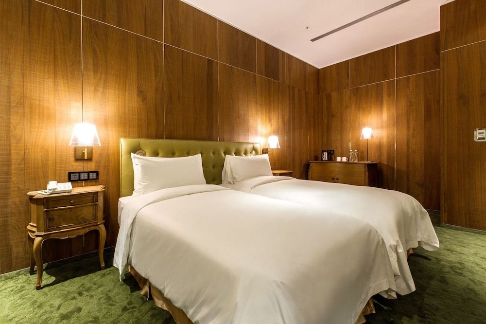 Inhouse Hotel Grand Standard Twin Room