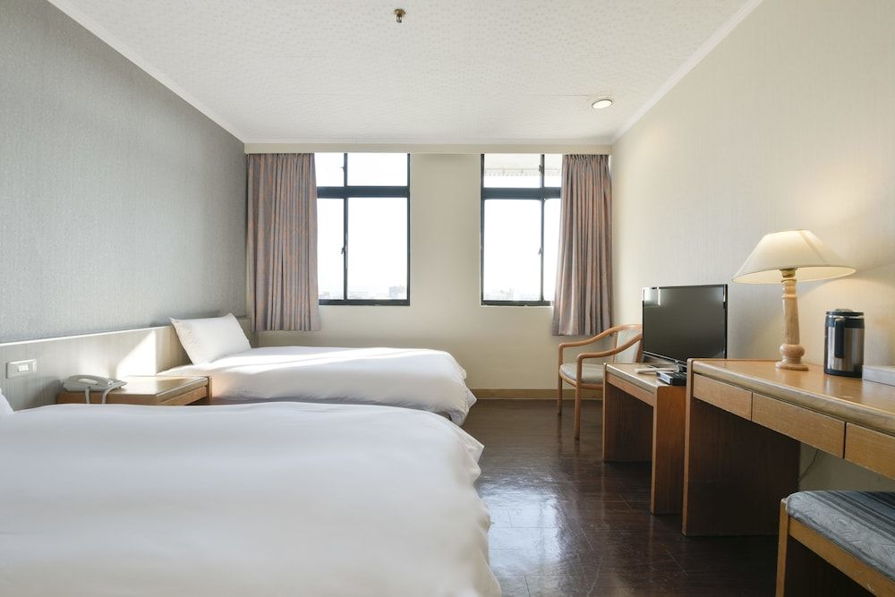 Back Home Hotel Superior Twin Room, 1 Bedroom 3