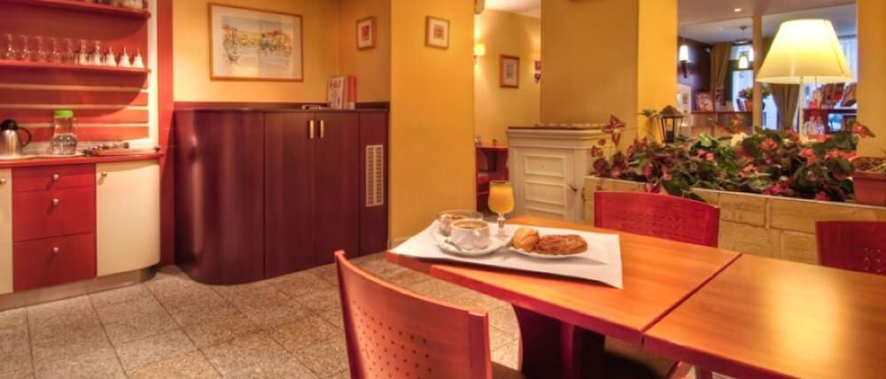 undefined Hotel de Paris Opéra 4