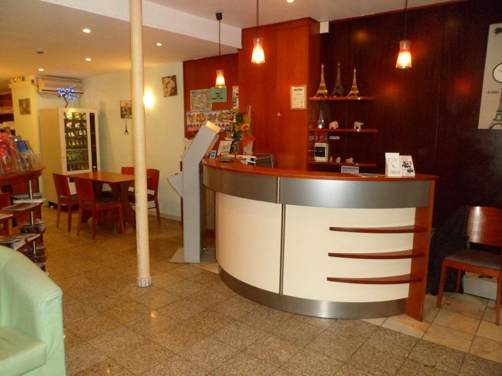 undefined Hotel de Paris Opéra 9