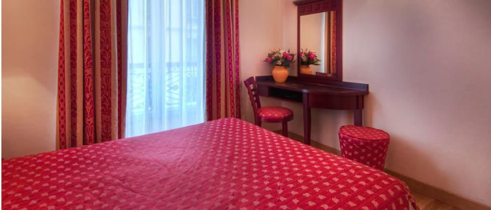Hotel de Paris Opéra Double Room 4