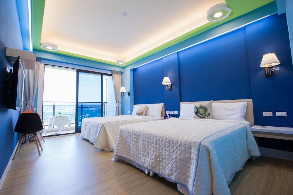 Song Ping Resort Comfort Quadruple Room, Balcony, Mountain View 6