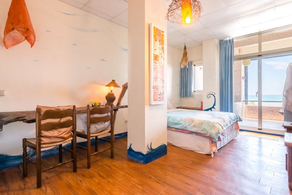 Pasa Beach Resort Double Room, Balcony, Ocean View 7