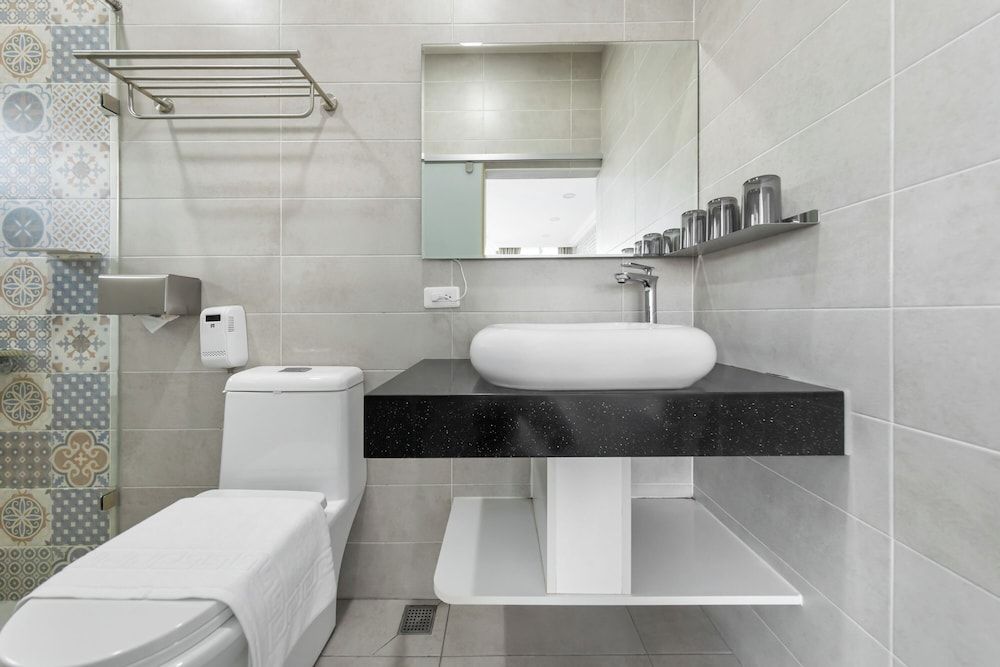 Sunset Mu Style Inn Family Suite with Balcony 16