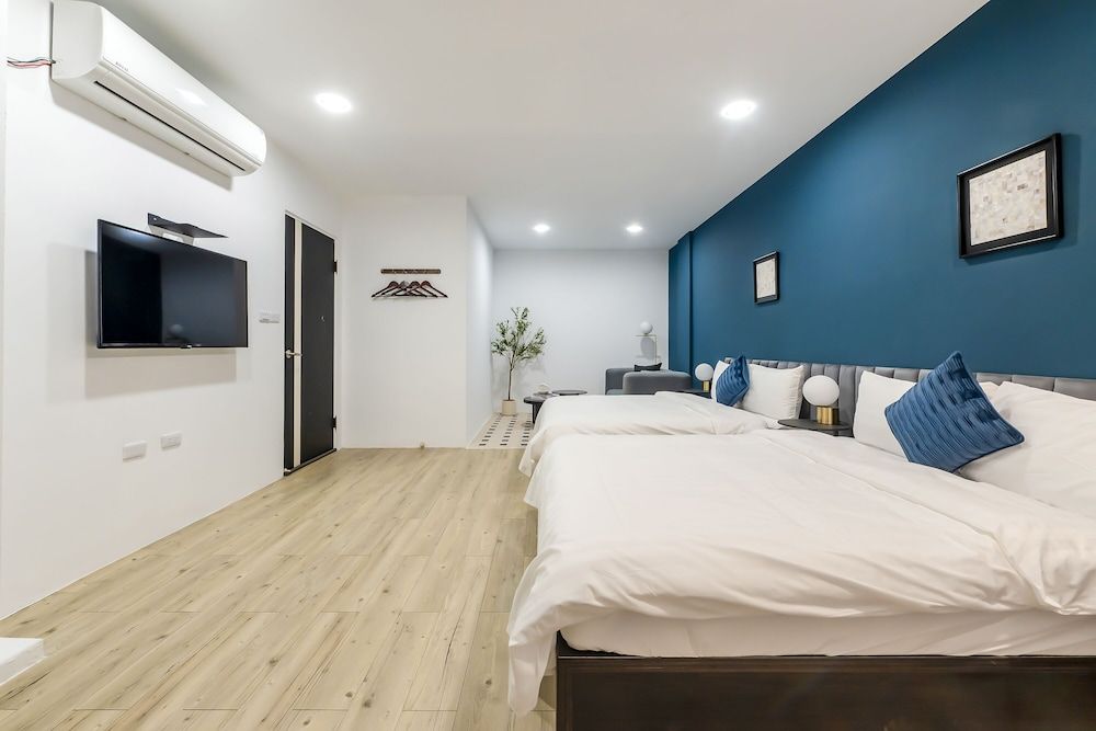 Sunset Mu Style Inn Standard Quadruple Room, No Windows