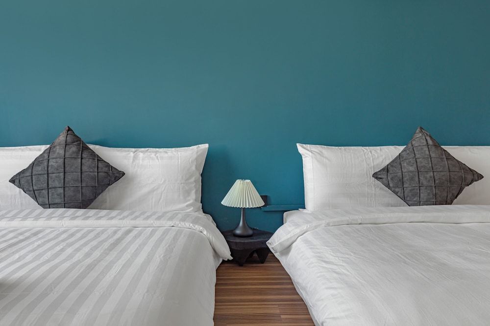 Sunset Mu Style Inn Family Suite with Balcony 3