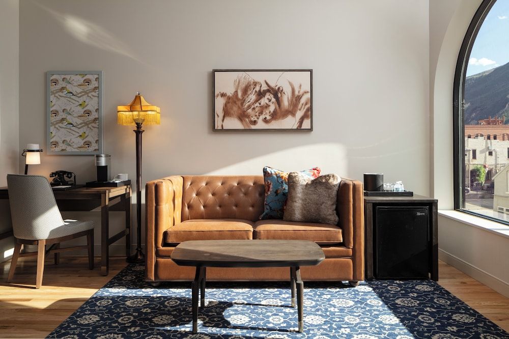 Hotel Maxwell Anderson Room, 1 King Bed, River View 7