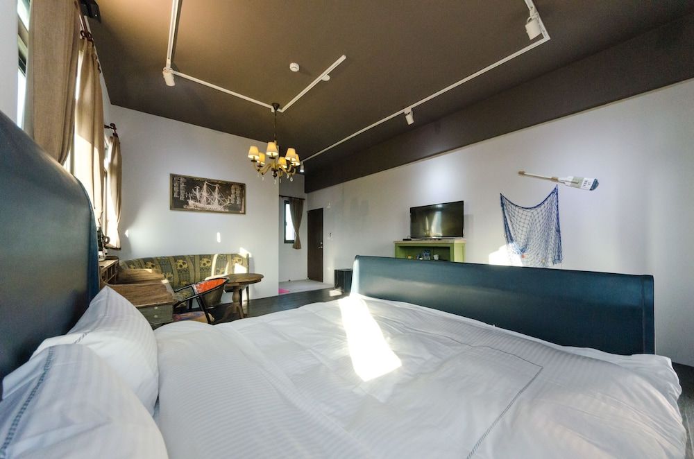 Gallery Suite, 1 Bedroom, Accessible, Balcony
