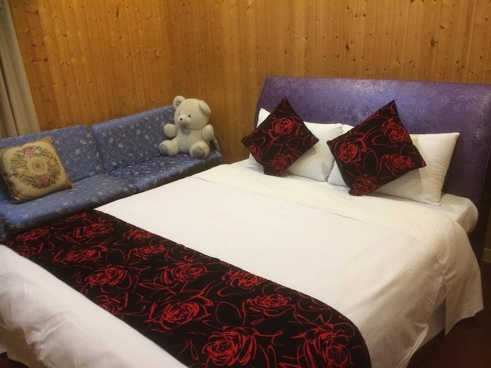 Phoenix Landscaping B&B Romantic Double Room 2