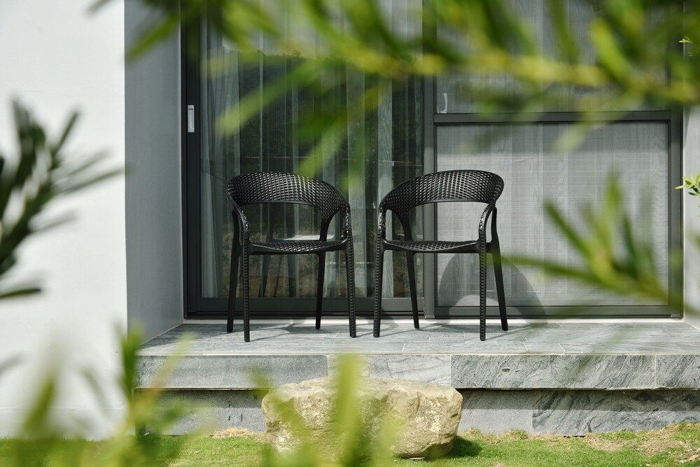 FaHaus Design Double Room, Patio, Garden View 2