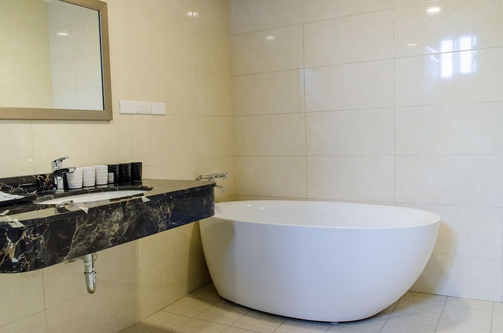 Hola sea view B&B Deluxe Family Room 5