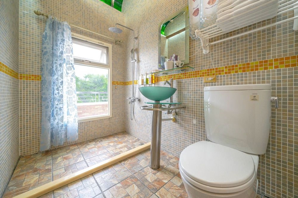 Rainbow Garden B&B Superior Quadruple Room 5