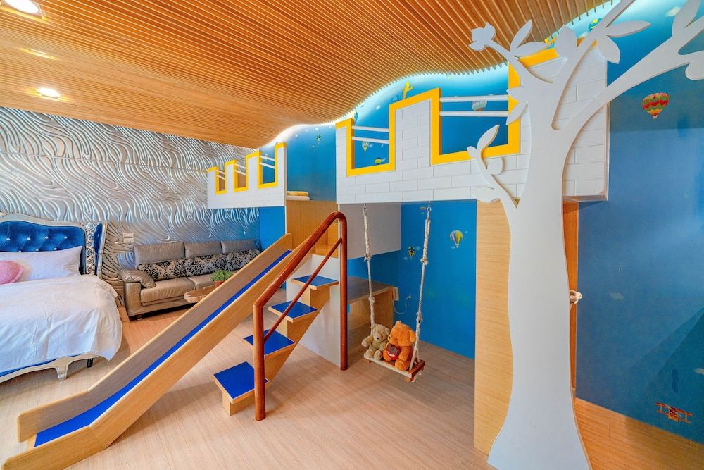 Rainbow Garden B&B Deluxe Quadruple Room 2