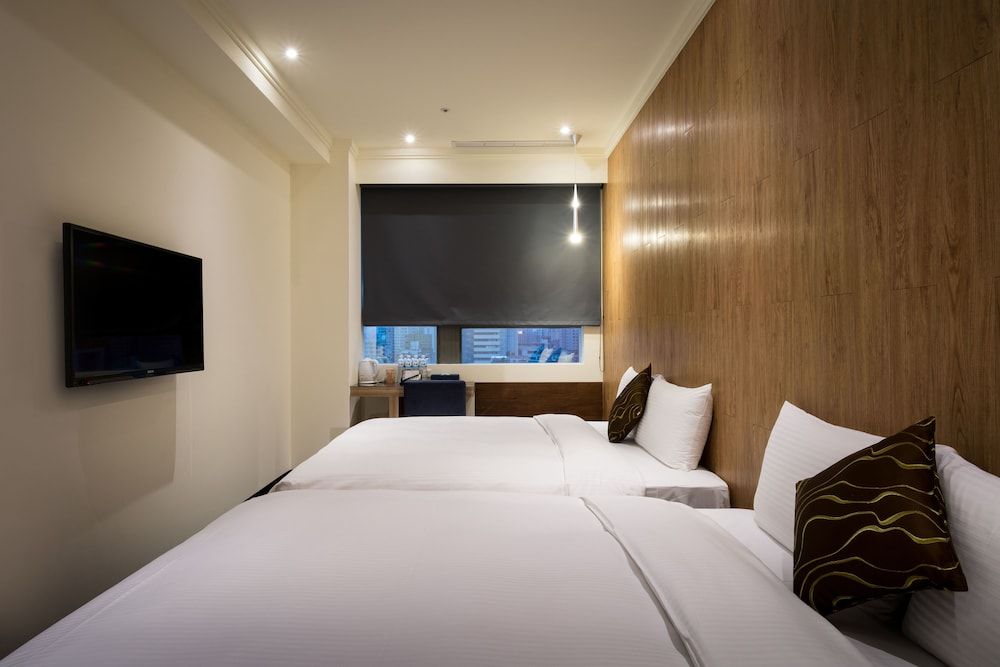 Basic Quadruple Room, 2 Double Beds