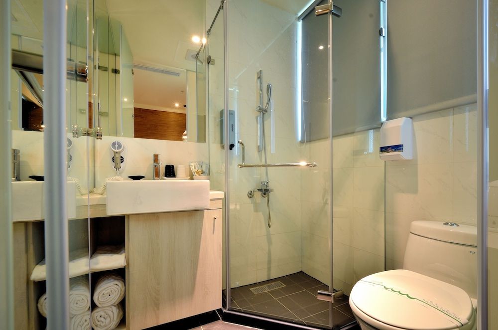 Merryday Hotel Banqiao Branch Standard Double Room 7