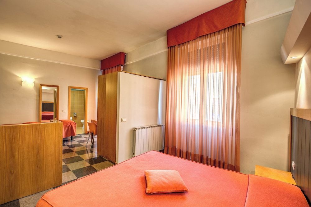 undefined Hotel Delle Nazioni 5