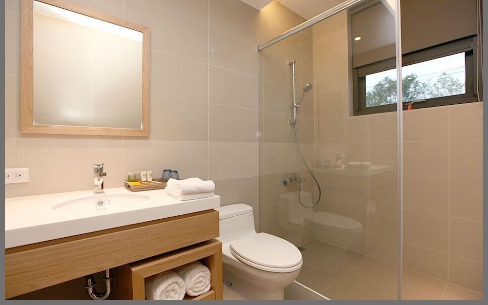 Lovely Pond Hostel Classic Double Room 5