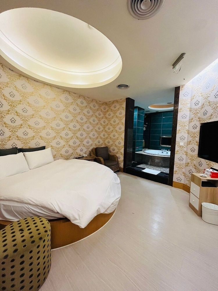 Walker Motel Business Double Room, Jetted Tub 6