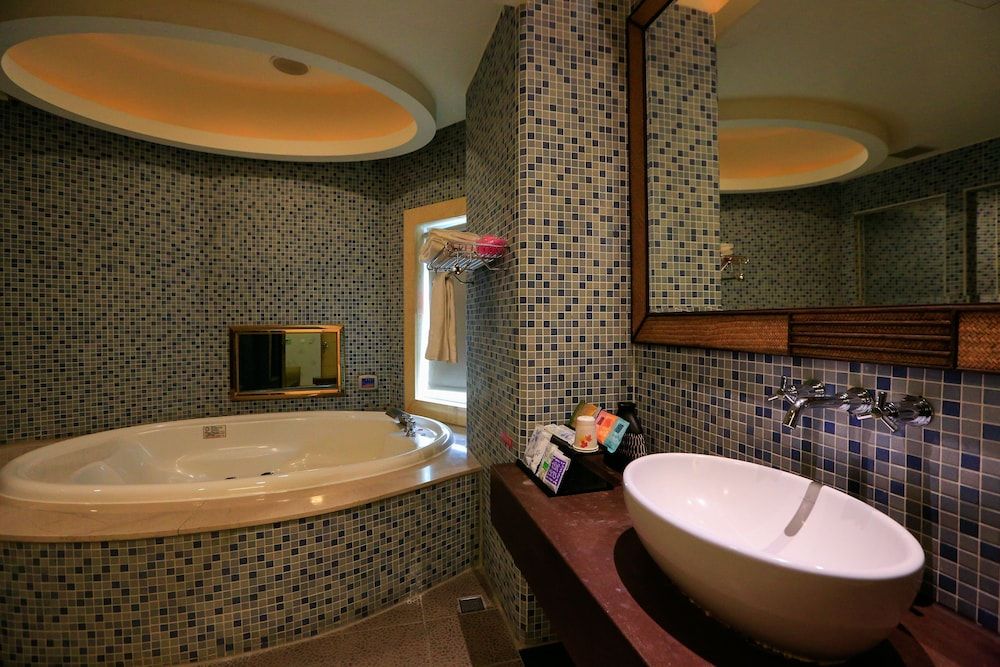 Walker Motel Business Double Room, Jetted Tub 13