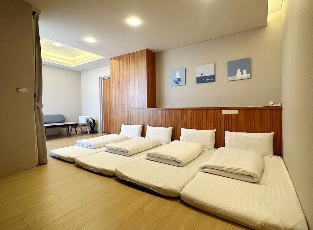 Master Is My Home Elite Quadruple Room,D 2