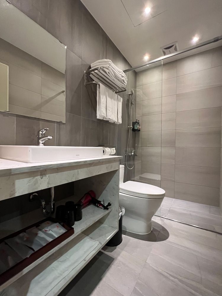 Saint Hostel Family Apartment 4