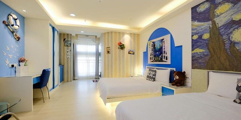 85 Asia Hotel Quadruple Room, City View