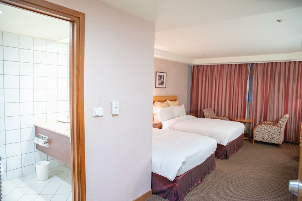 undefined Yeso Hotel 7