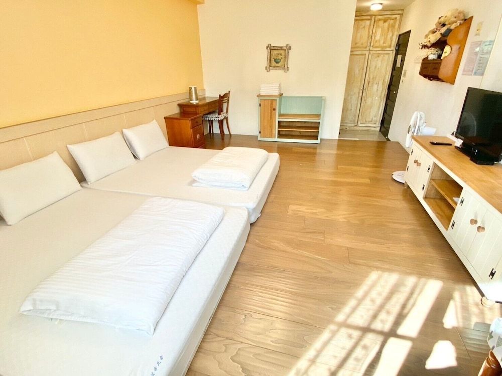 Family Quadruple Room (B202)